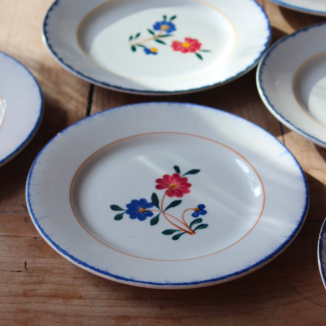 6 assiettes à dessert fleuries vintage