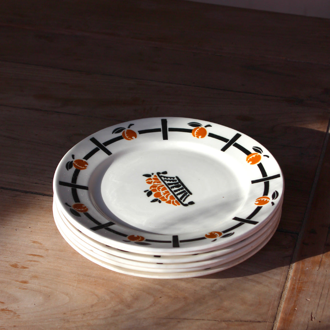 8 assiettes plates corbeille noire et orange