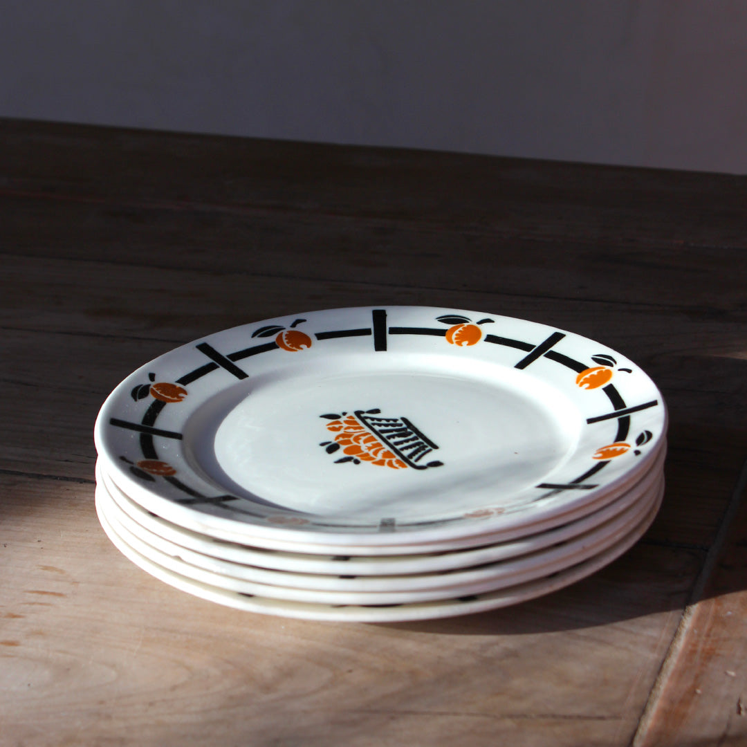 8 assiettes plates corbeille noire et orange