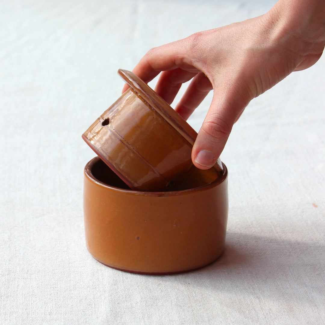 Beurrier de conservation à eau en céramique