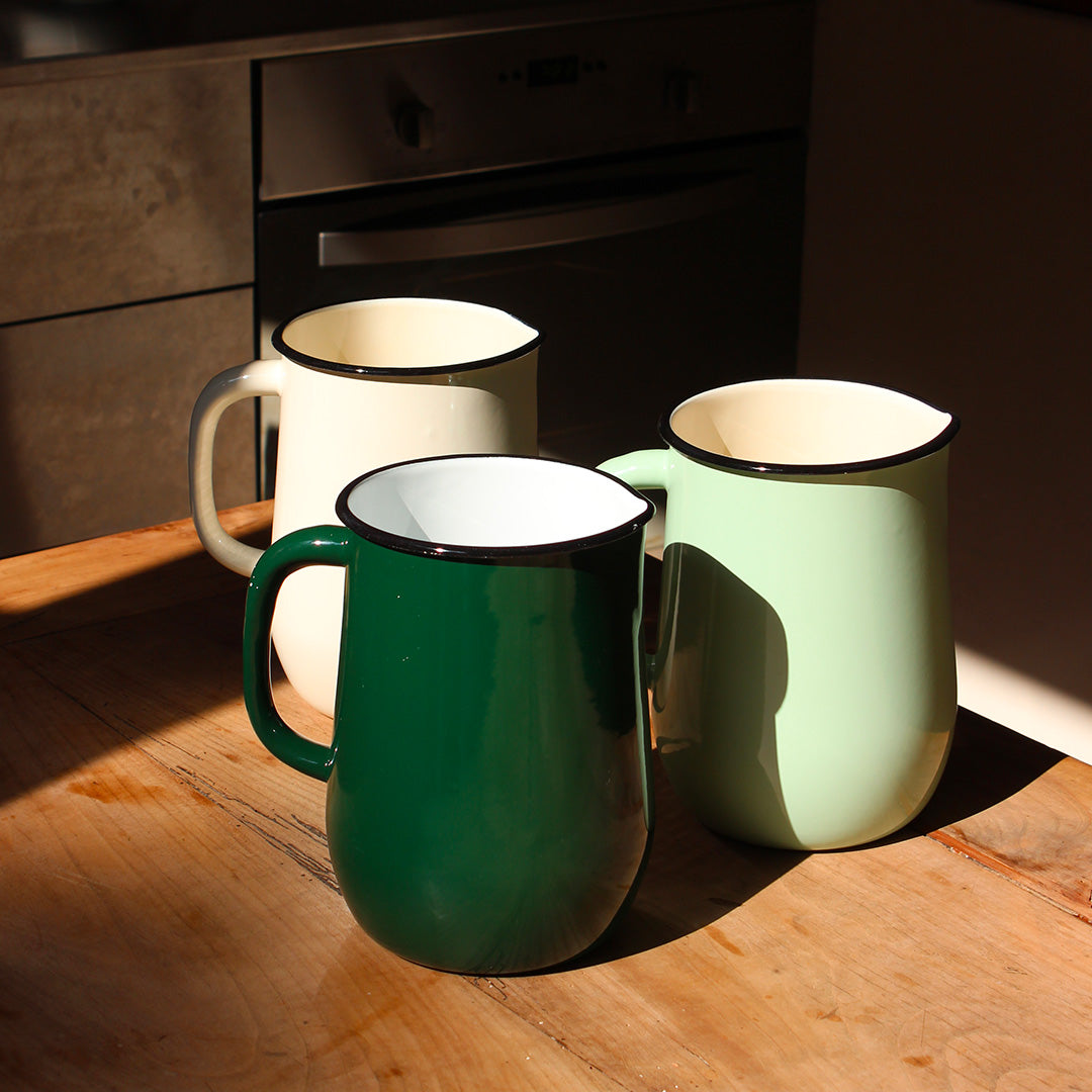 Carafe émaillée