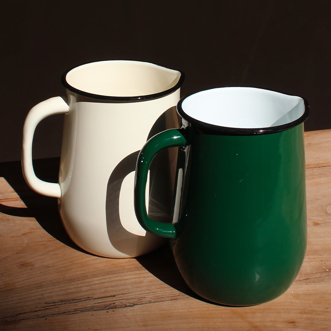 Carafe émaillée