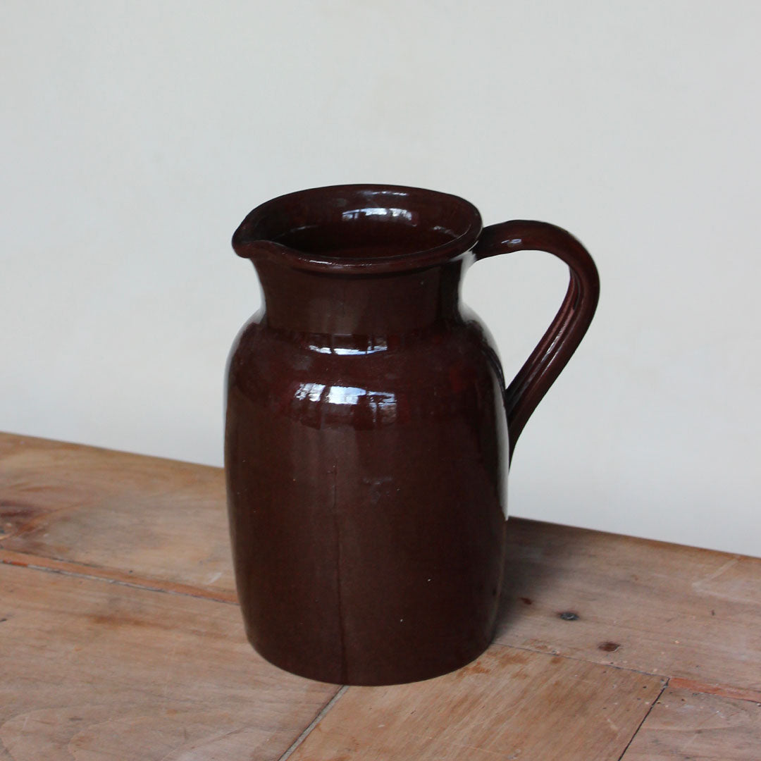 Carafe en céramique artisanale