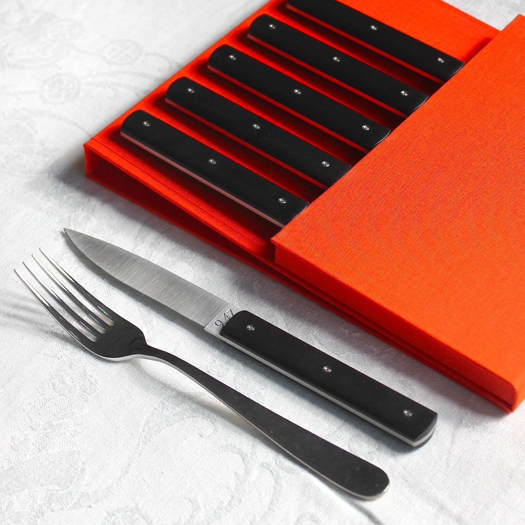 Coffret de six couteaux de table Perceval