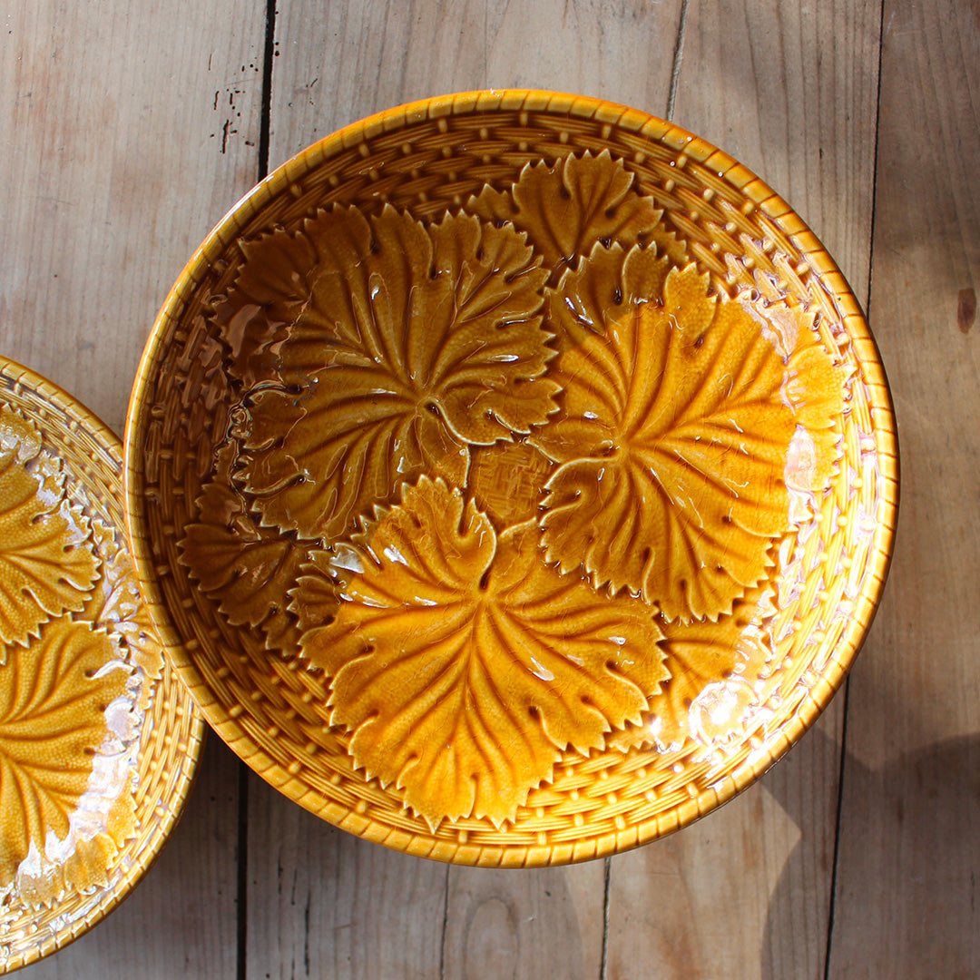 Compotier en barbotine Gien