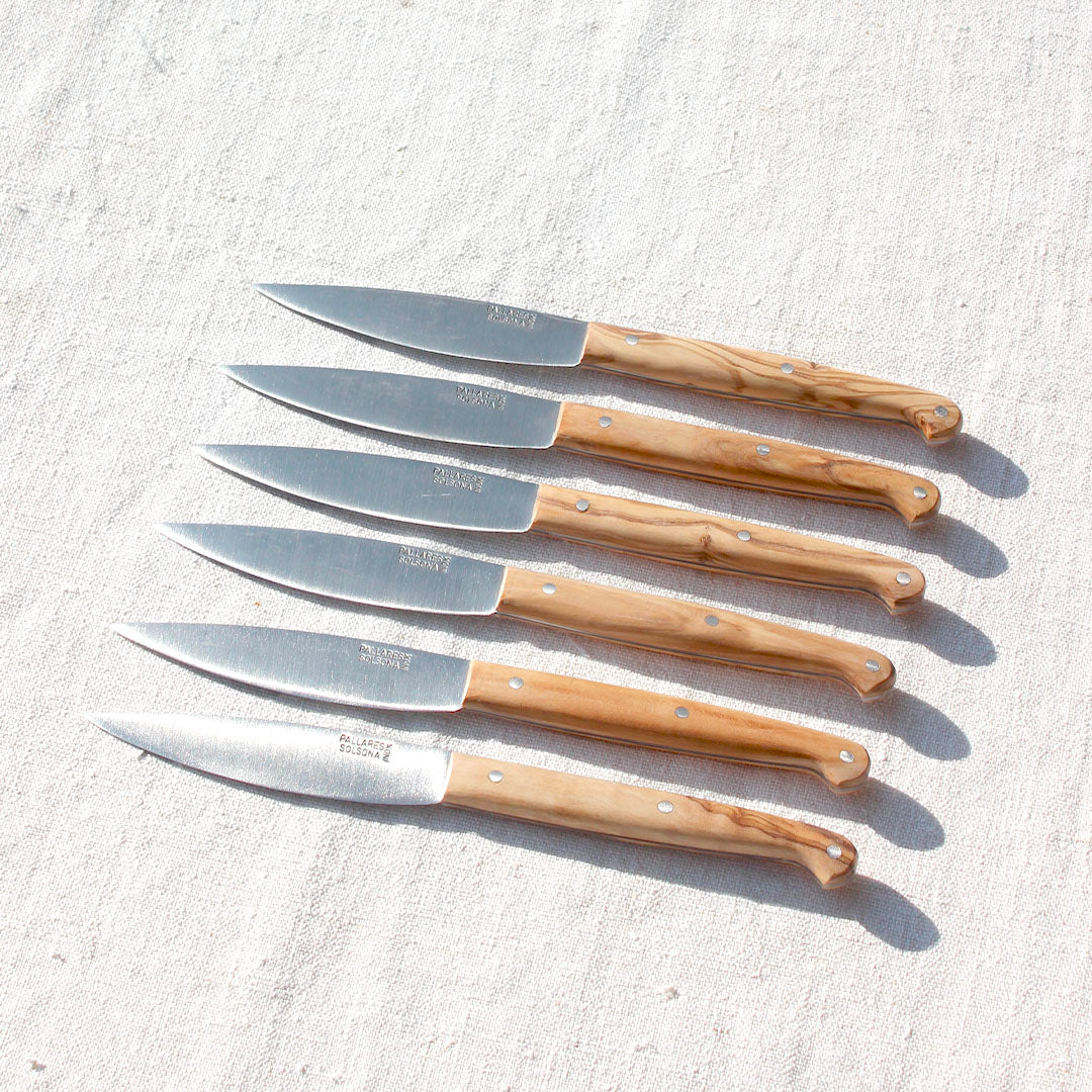 Couteau de table manche en olivier