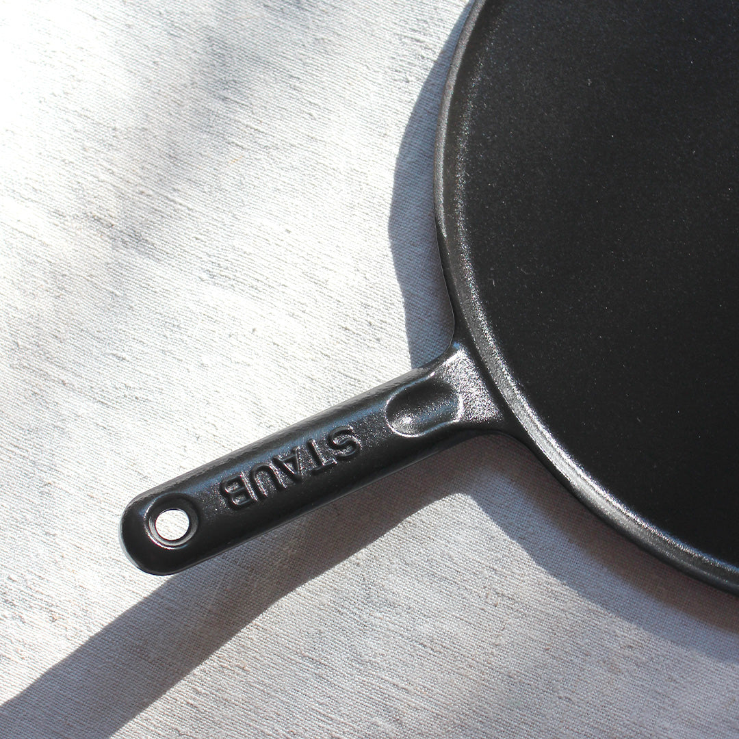 Crêpière en fonte - Staub