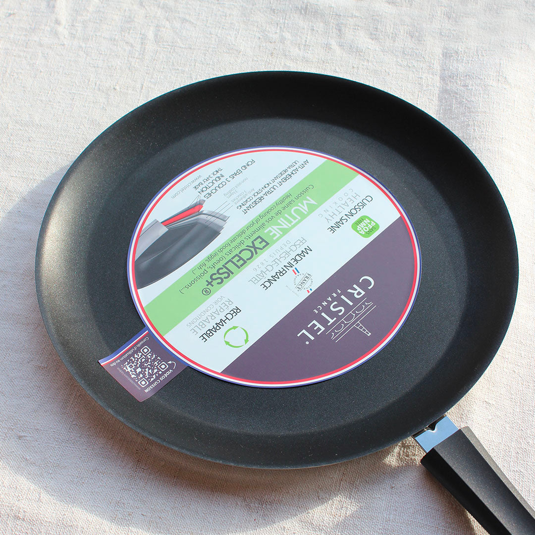 Crêpière en inox et anti-adhésif