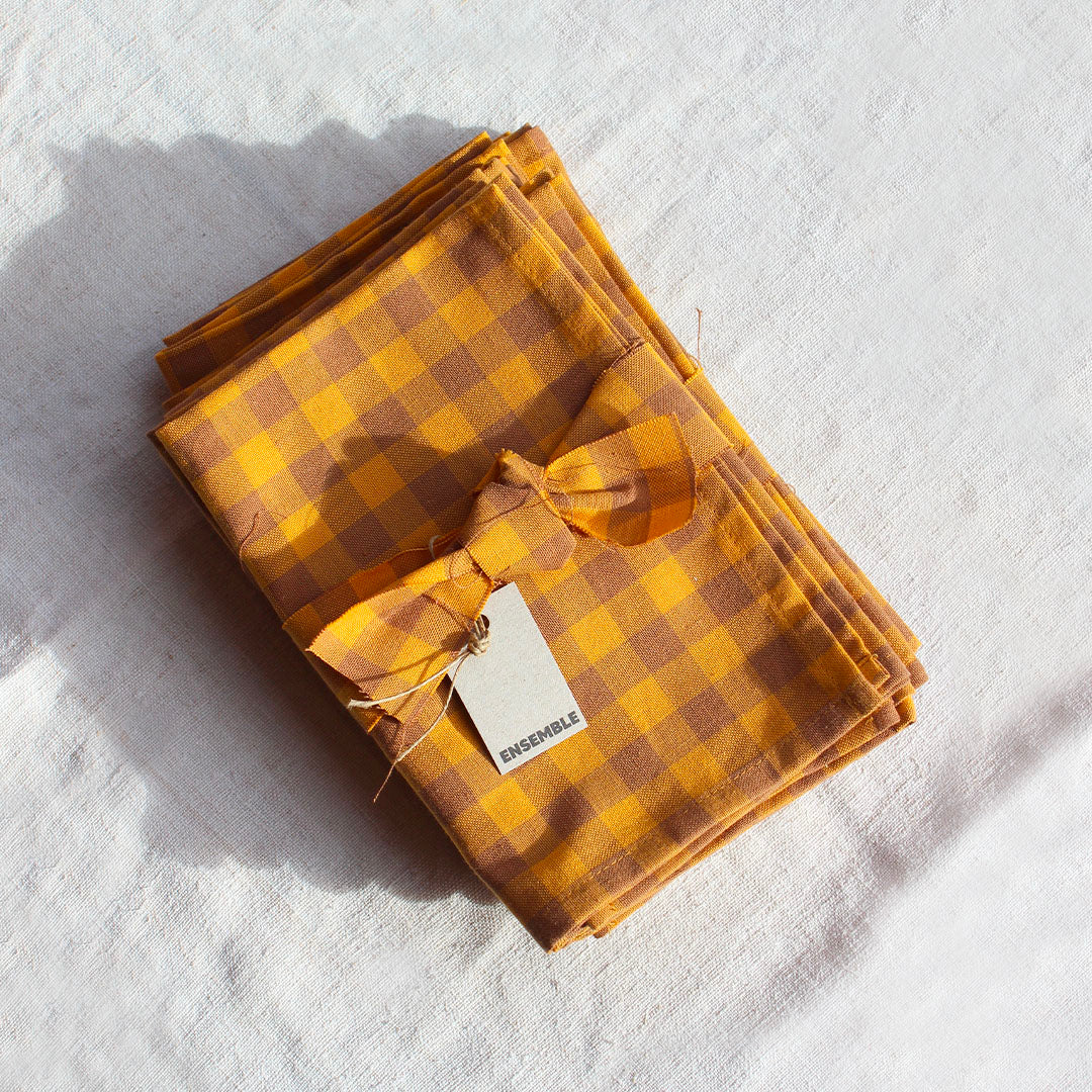 Duo de serviettes de table à carreaux upcyclées ocre