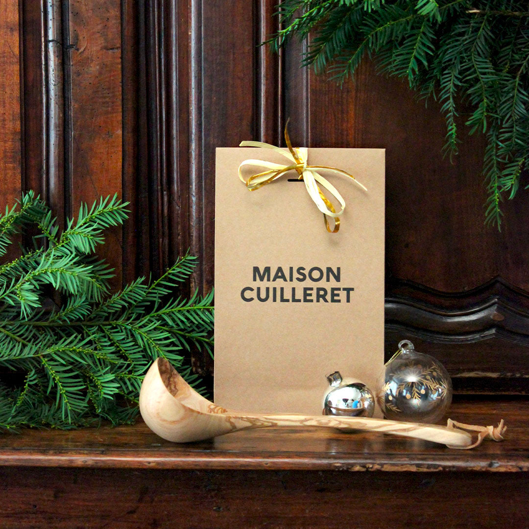 Louche en bois d'olivier verni