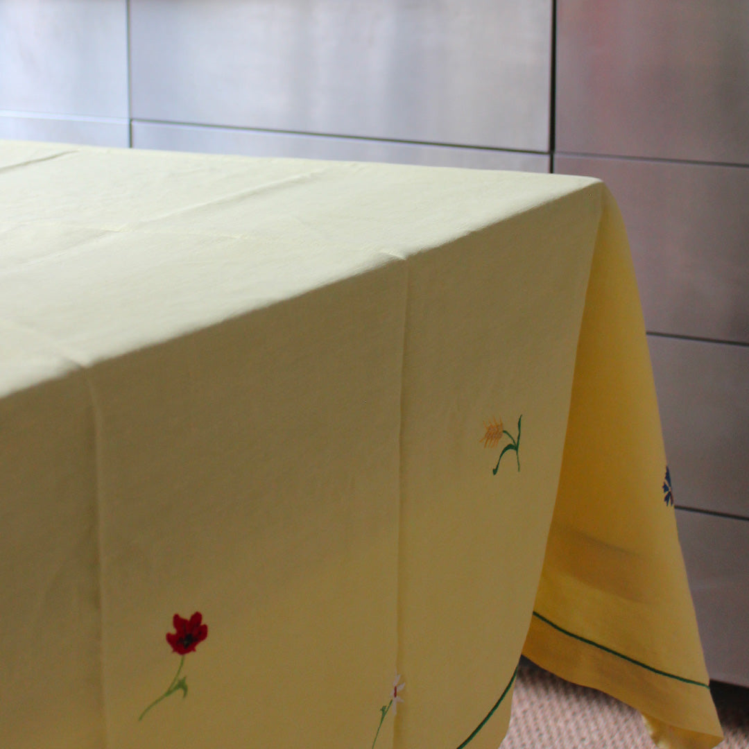 Nappe En Lin Jaune Brodée Main – Motif Citrouilles – Avec 2 Serviettes Assorties