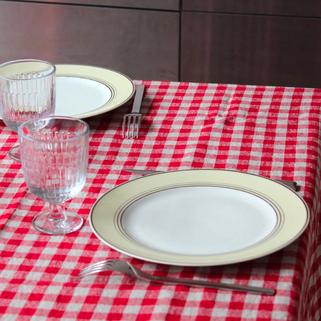 Grande nappe en lin à carreaux