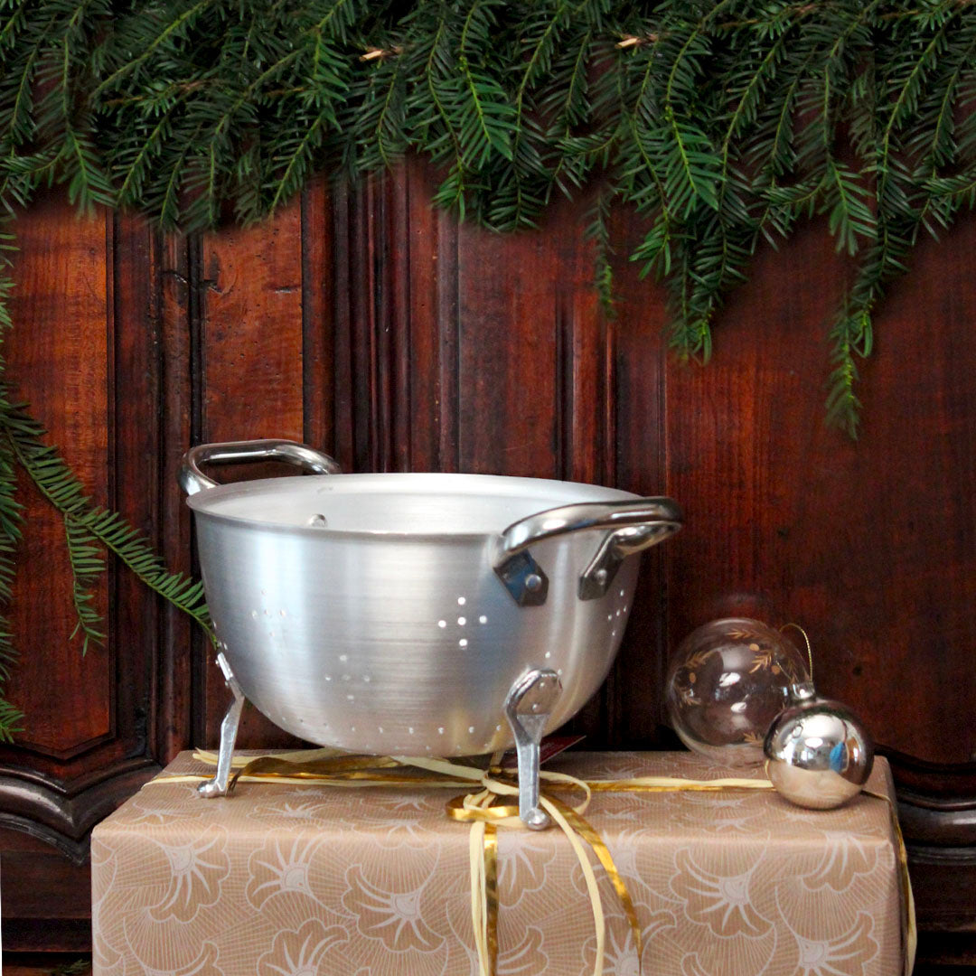 Passoire à anses sur trepied