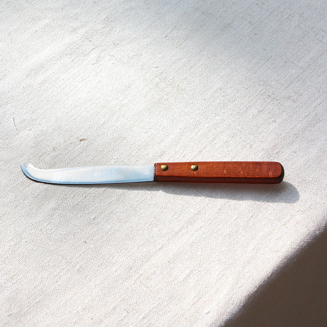 Petit couteau à fromage manche en bois