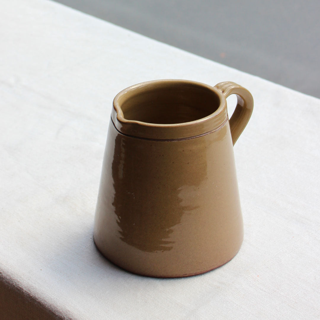 Pichet broc en céramique artisanale