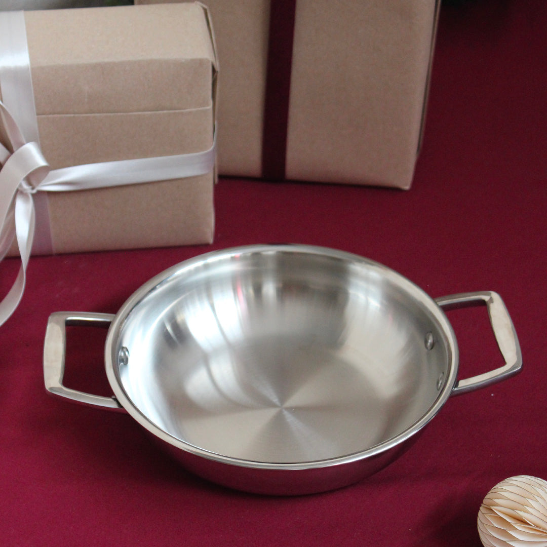Plat à anses en inox 18/10 cinq couches