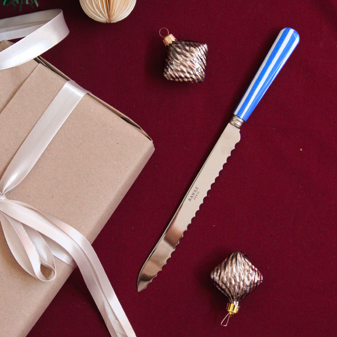 Couteau à pain à rayures