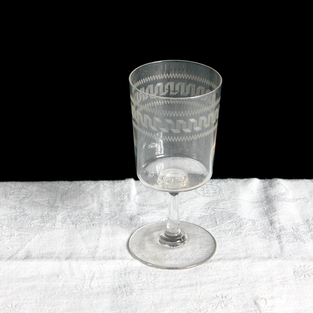 6 verres à vin gravés
