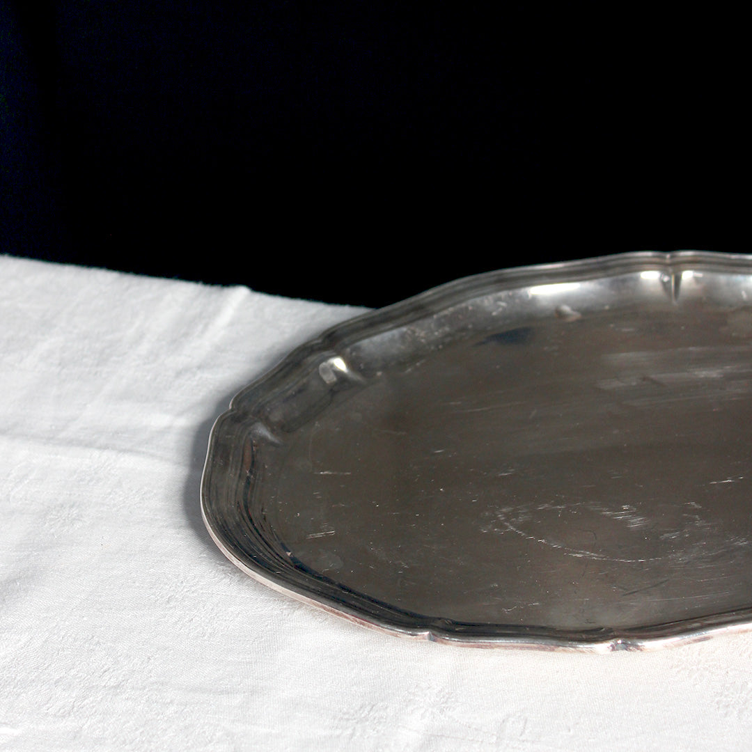 Petit plat de service en métal argenté