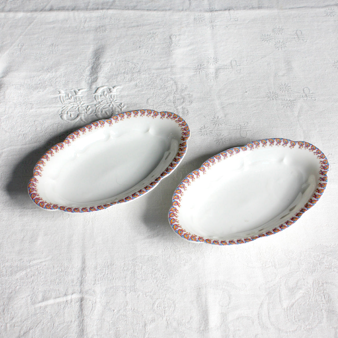 Duo de raviers en porcelaine