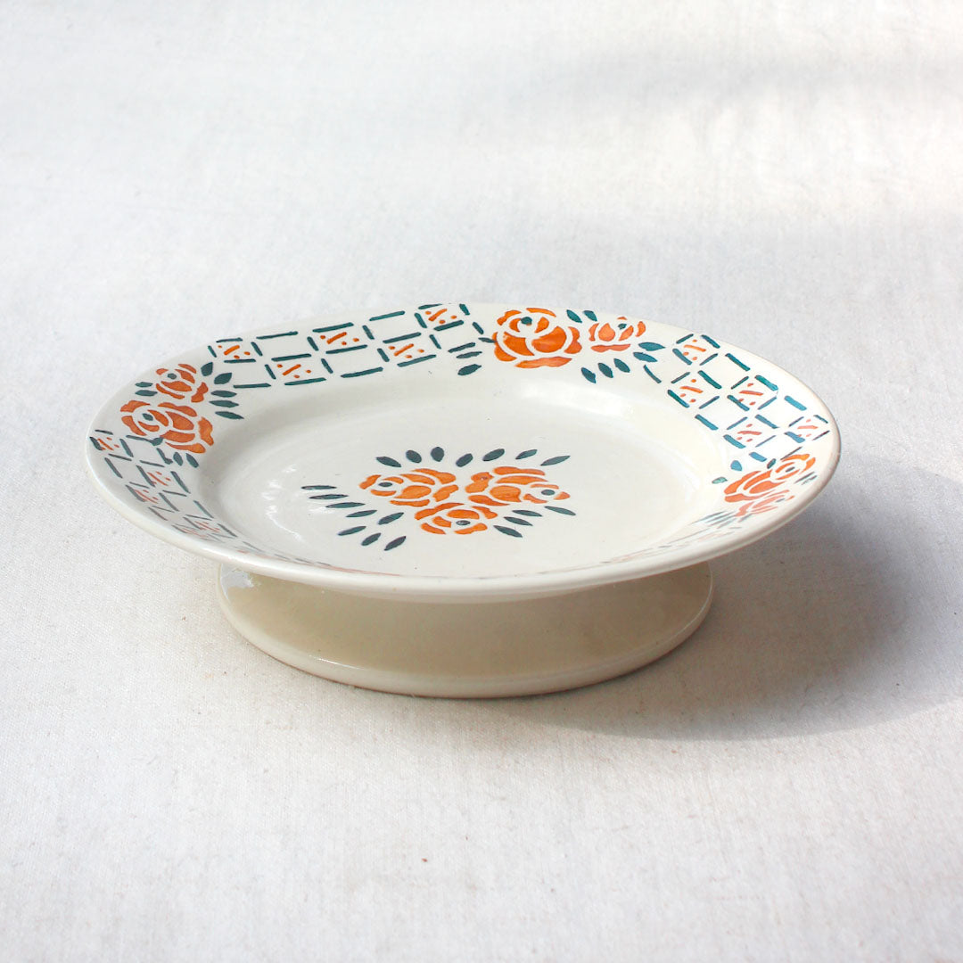 Assiette sur pied art déco