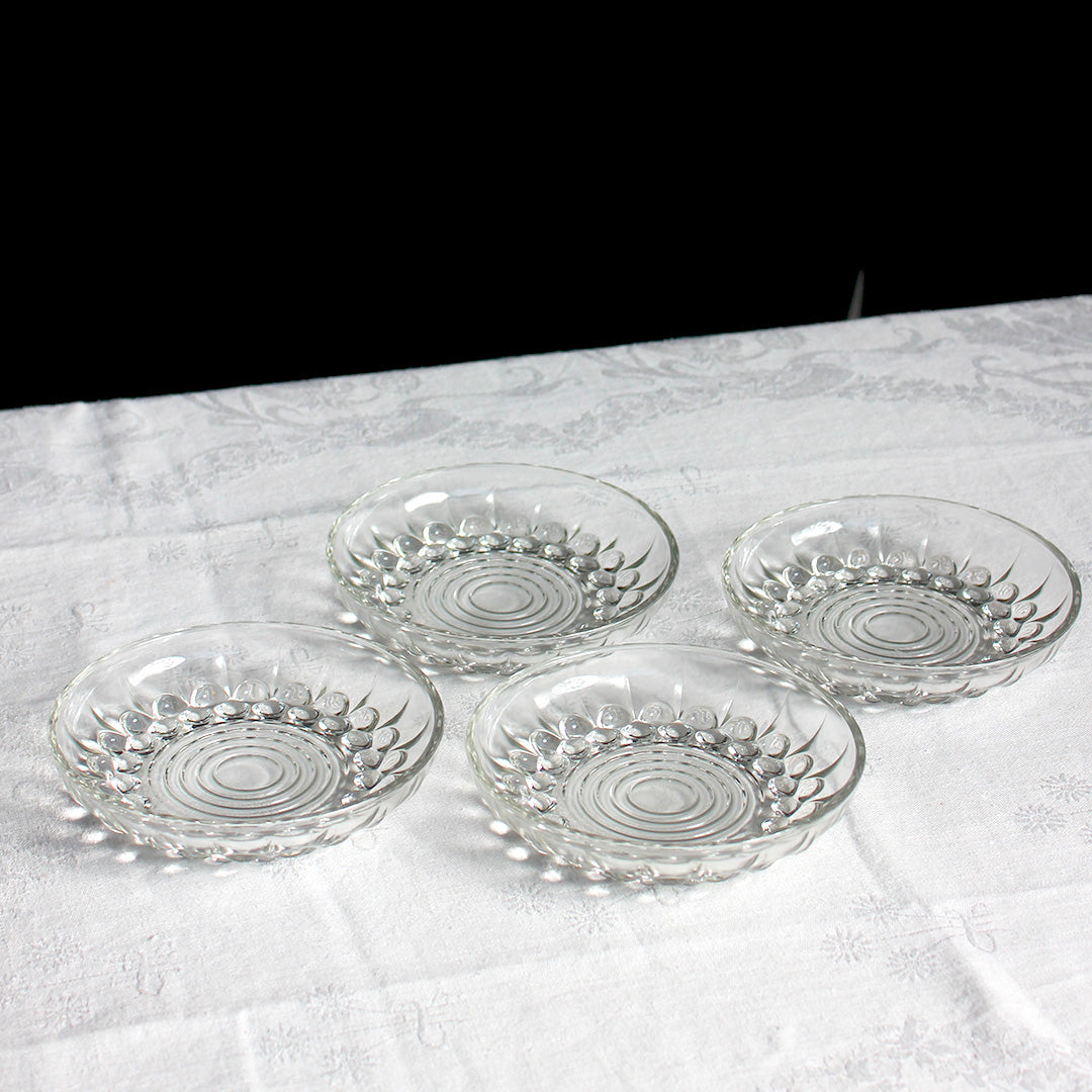 4 ramequins en verre ciselé