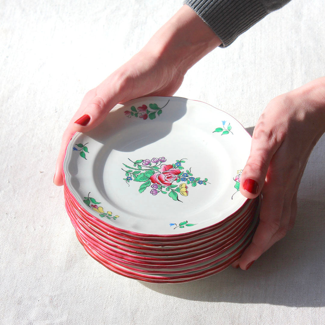 Assiettes en faïence de Lunéville