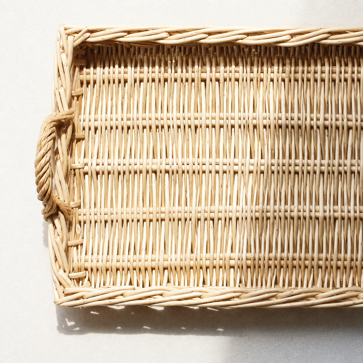 Plateau en osier artisanal