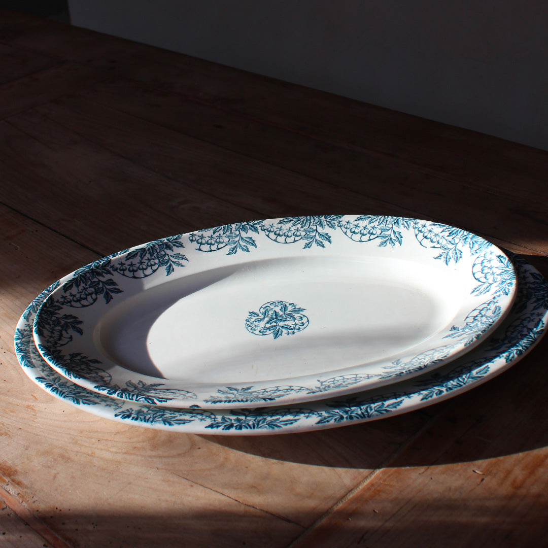 Plats de service terre de fer