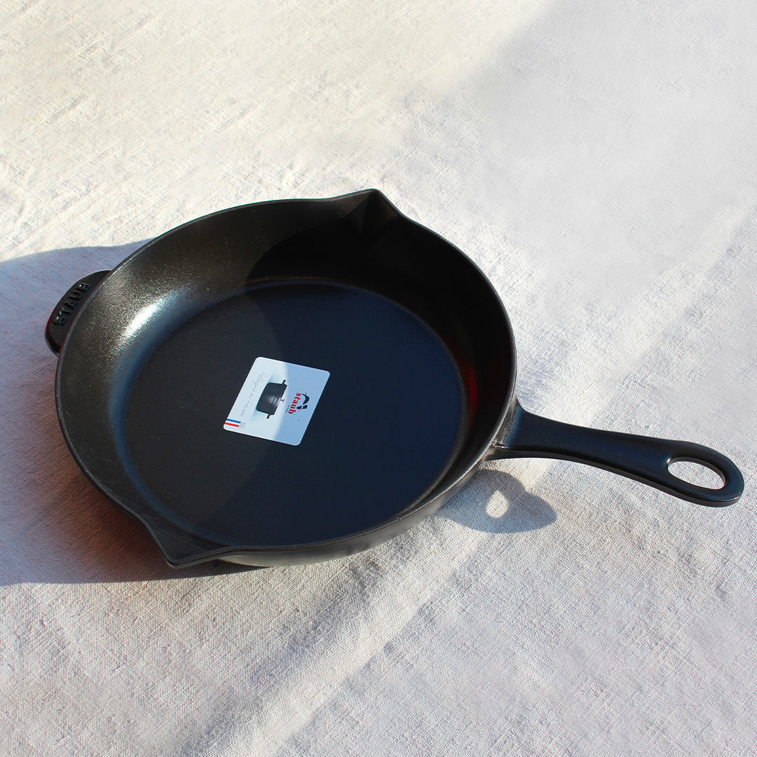 Poele en fonte staub 26cm noir