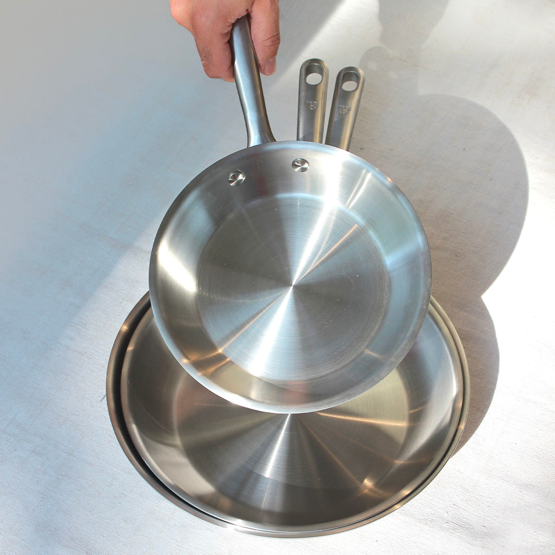 Poêle en inox 18/10 manche fixe Atma