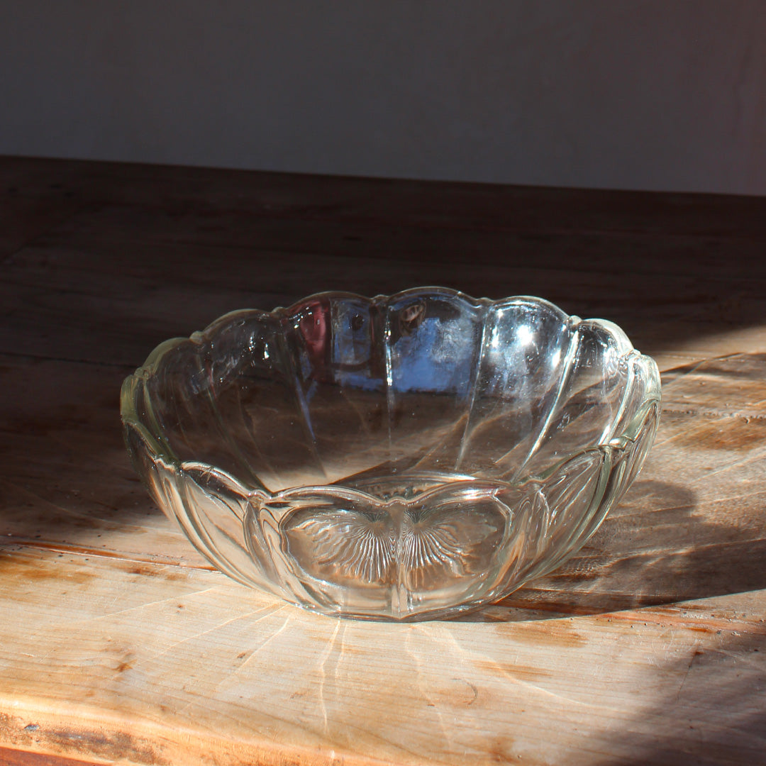Saladier en verre épais vintage