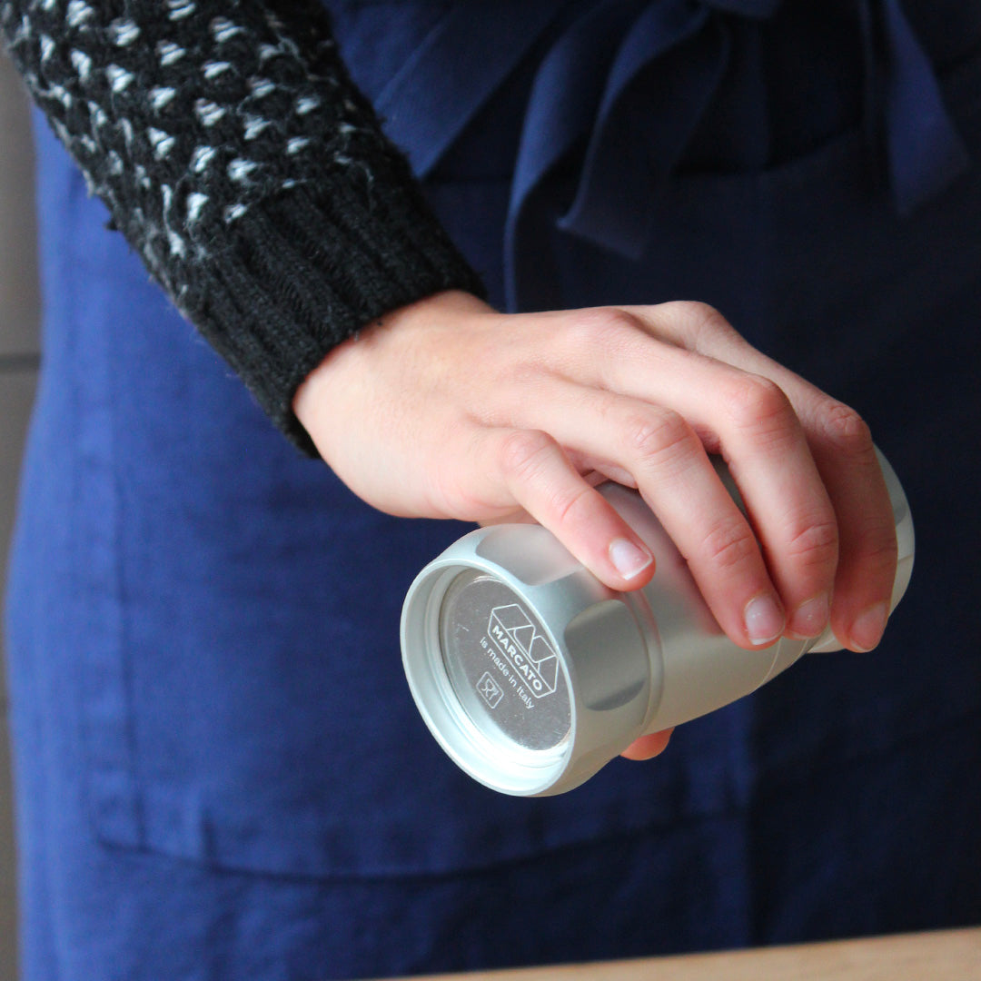 Saupoudreuse chromée