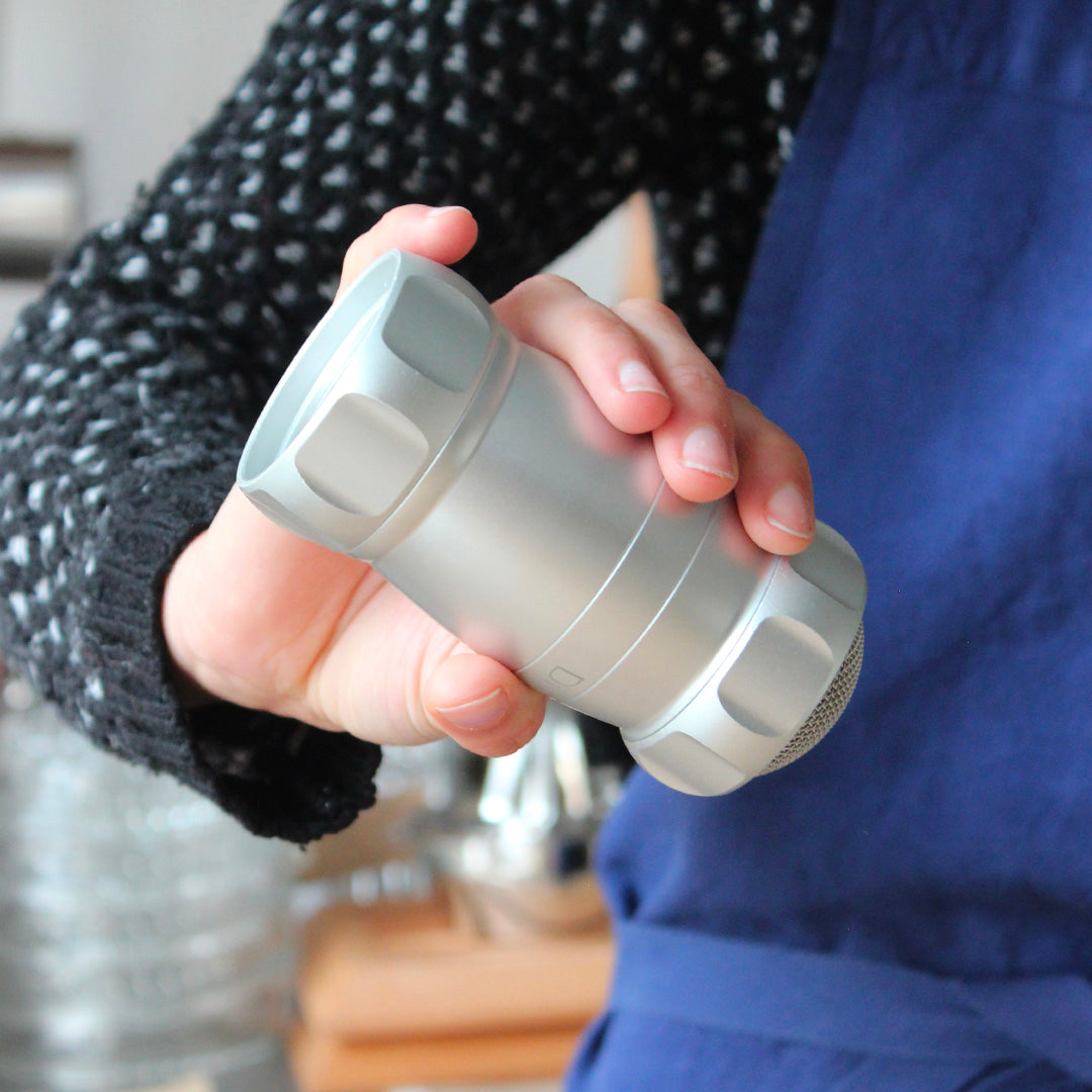 Saupoudreuse chromée