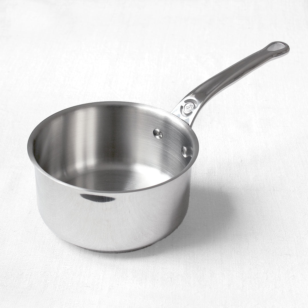 Casseroles à queue en inox