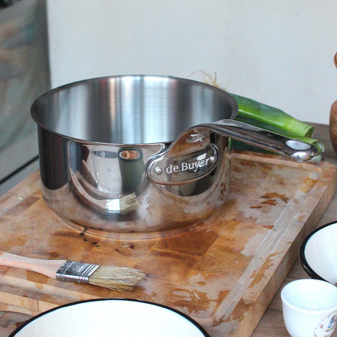 Casseroles à queue en inox