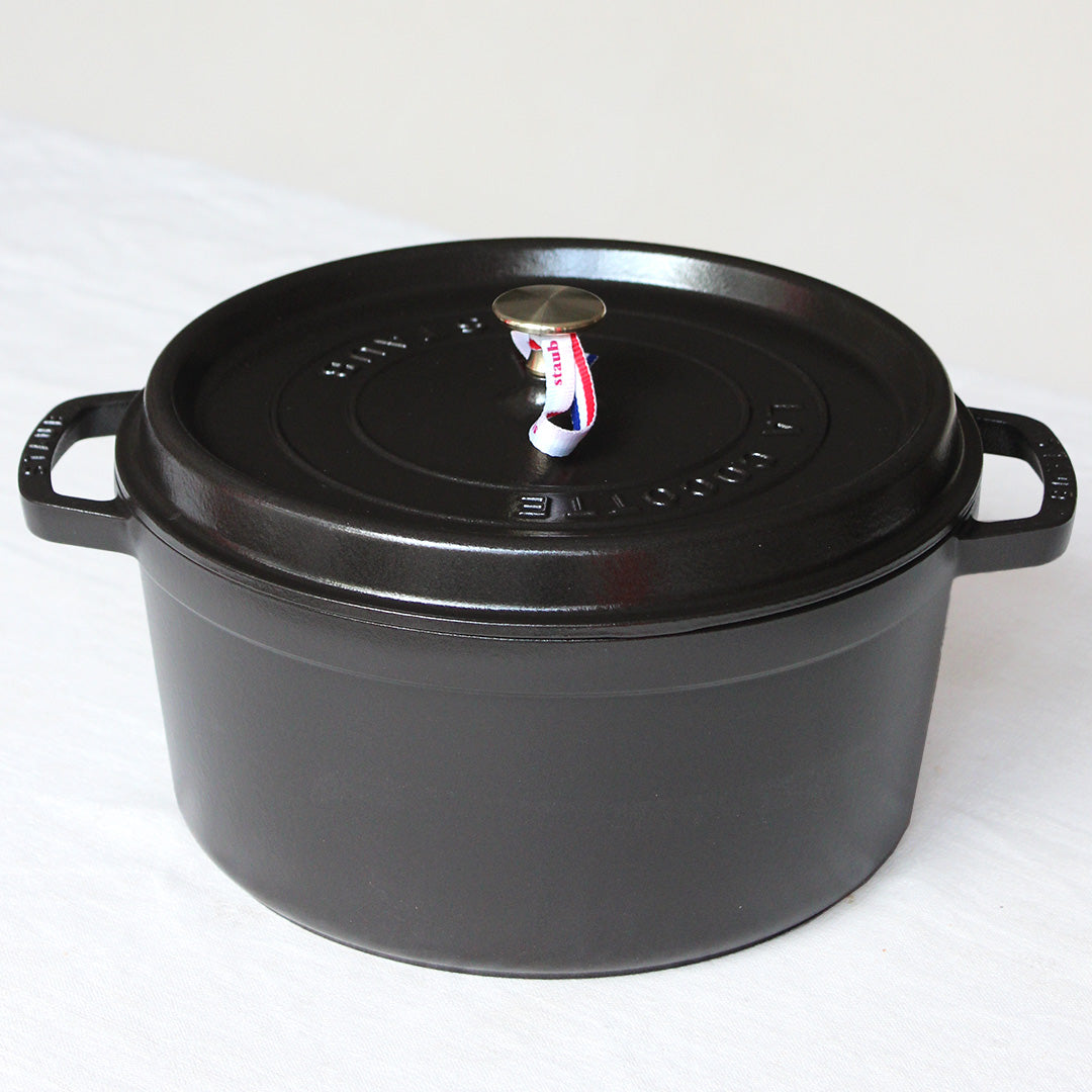 Cocotte ronde en fonte noire