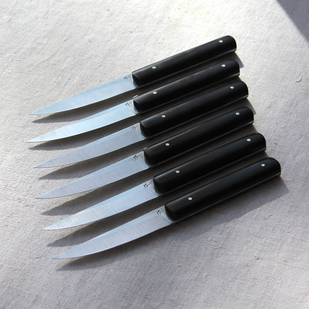 Coffret de 6 couteaux de table manche en bois d'ébène