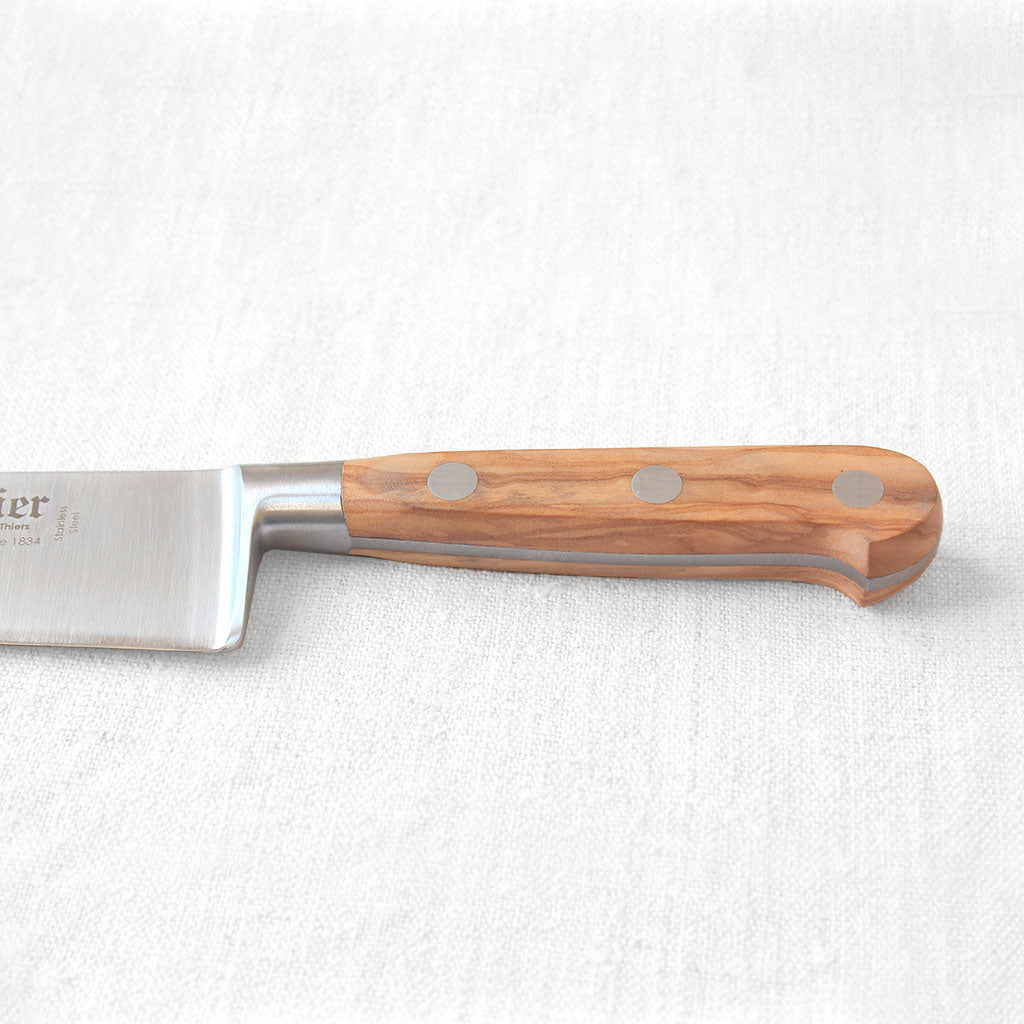 Couteau de chef lame 20cm et manche en bois d’olivier