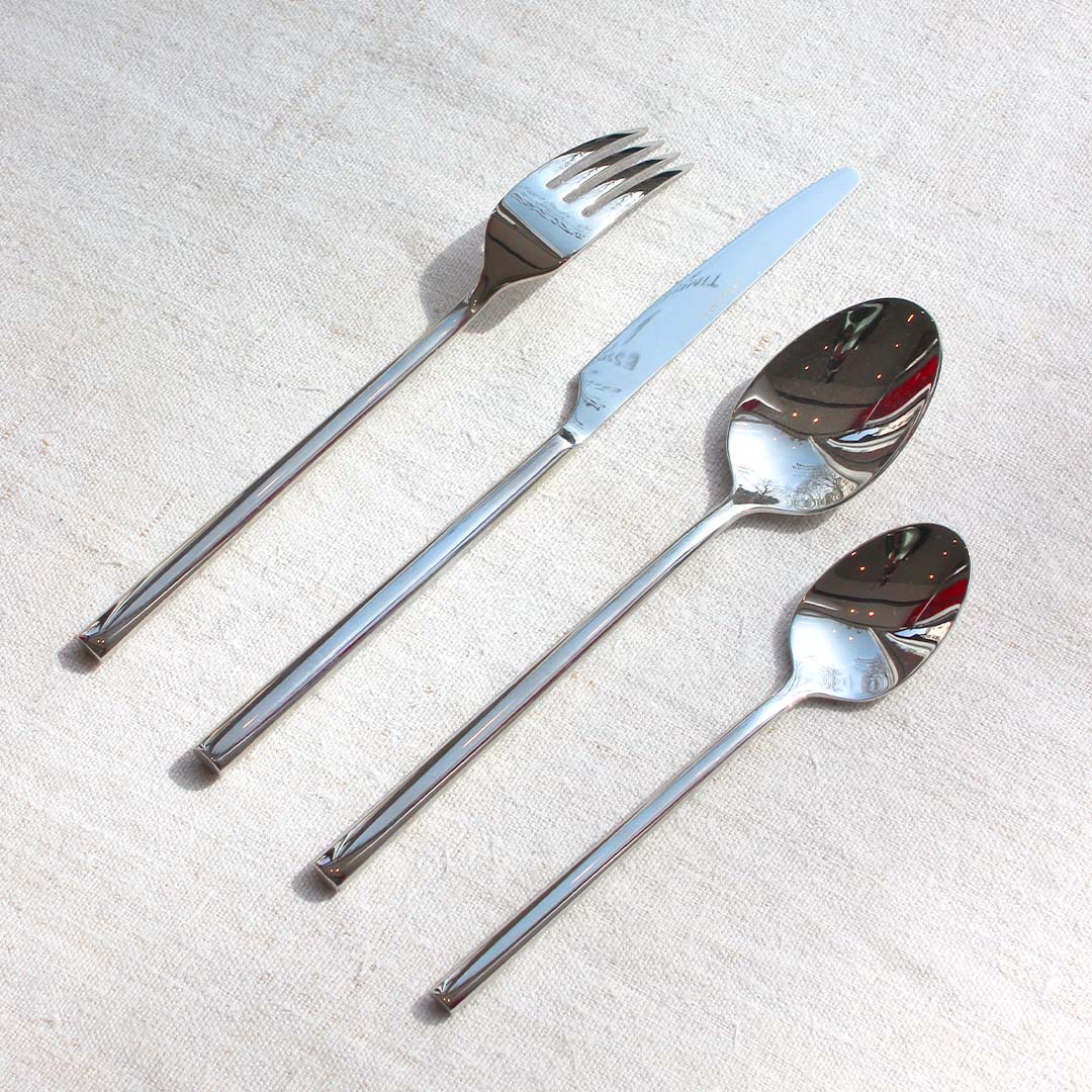 Couverts 100% inox manches droits