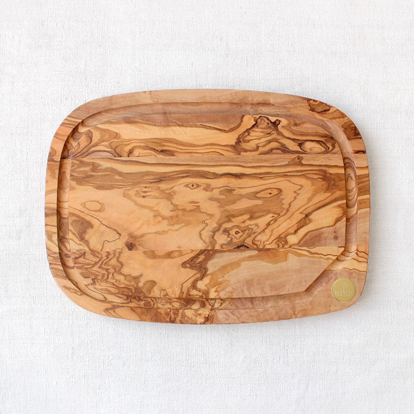 Planche à découper avec rigole en bois d'olivier