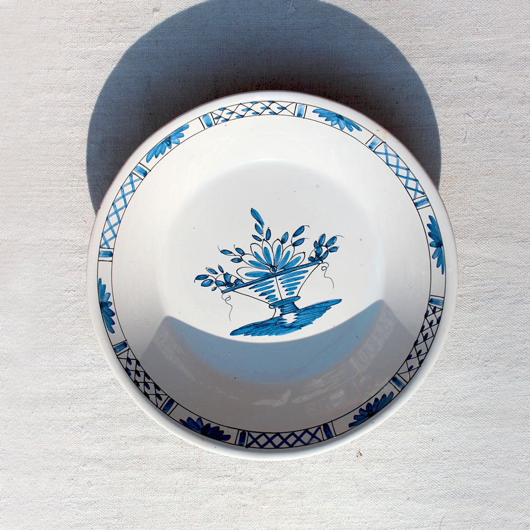 Assiettes en céramique cul noir