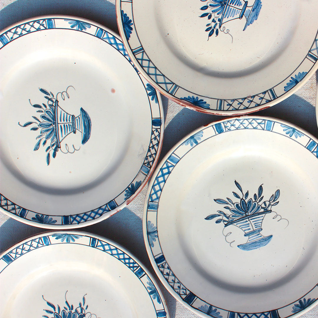 Assiettes en céramique cul noir