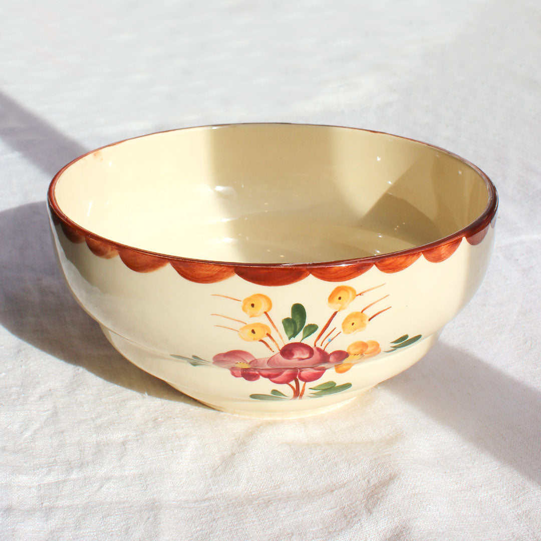 Saladier et soupière au décor fleuri coloré