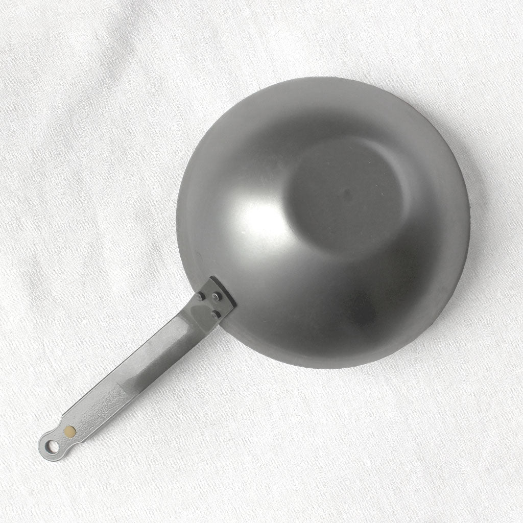 Wok en fer mineral b de buyer