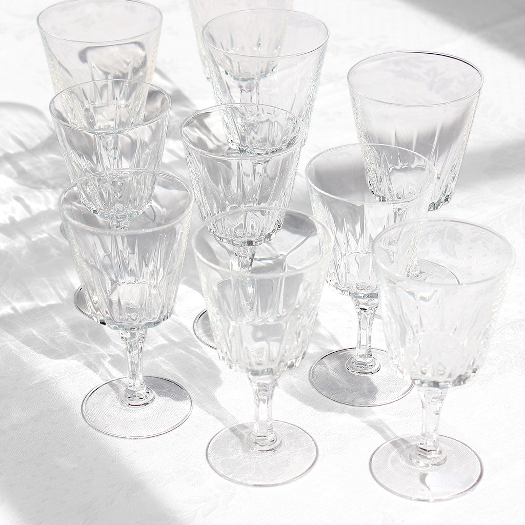 Verres à vin et à eau anciens