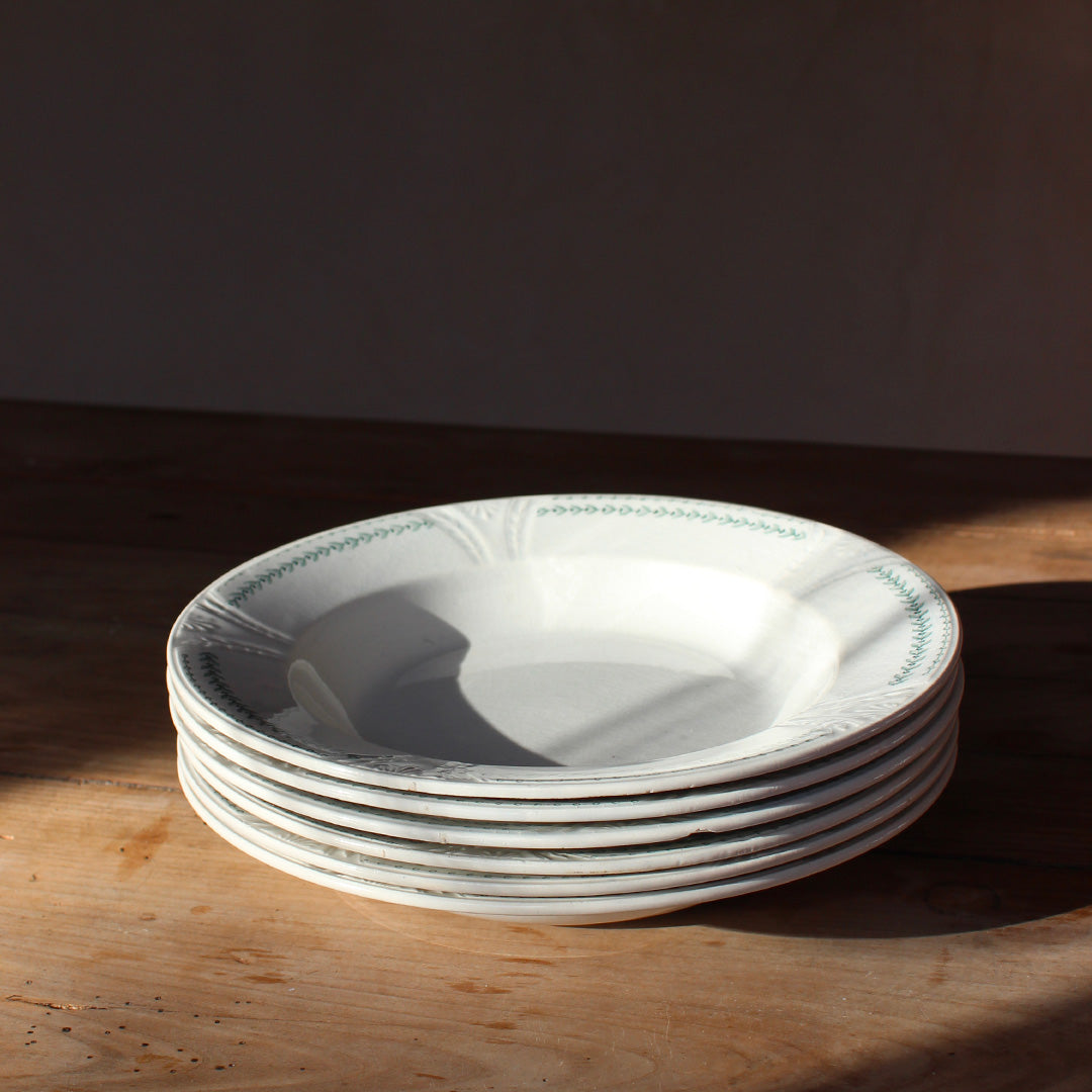 6 assiettes creuses en terre de fer de Gien