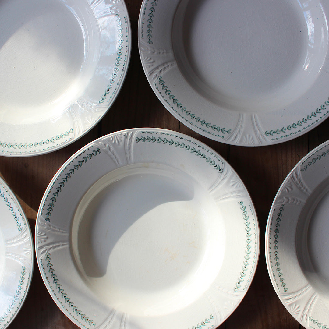 6 assiettes creuses en terre de fer de Gien