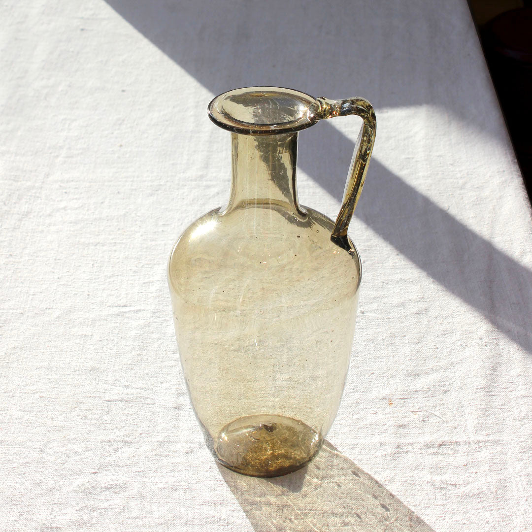Carafe en verre fumé