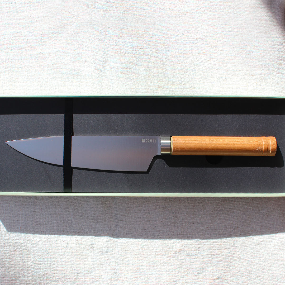 Couteau de chef manche en bois de merisier